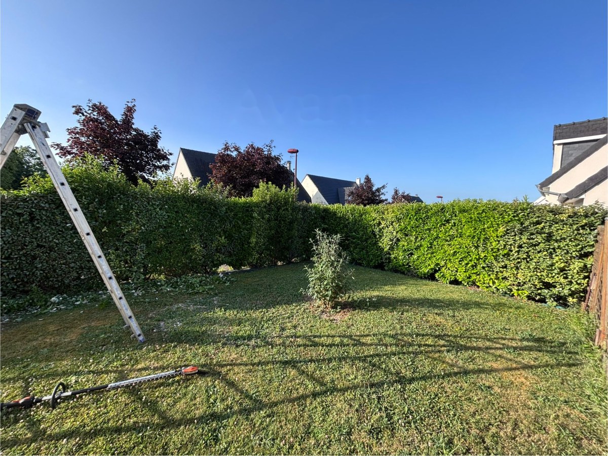 Avant — Entretien de jardin & taille de haie par Quatre Trèfles à Amiens
