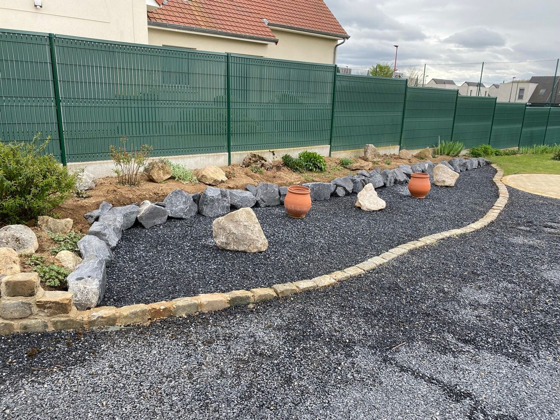 Rocaille plantée