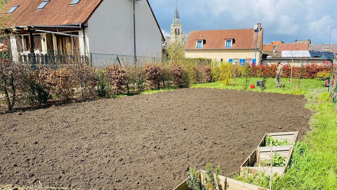 Terrain débroussaillé et préparé
